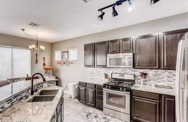 Building Photo - AWESOME 3 BEDROOM RENTAL DUAL LIVING SPACES LOCATED IN THE SW!!!!