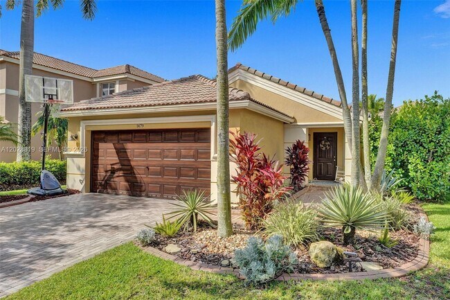 Building Photo - 1479 Sunset Way