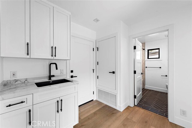 Building Photo - 980 Meadowlark Ln