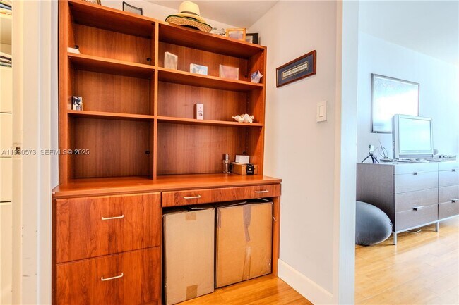 Building Photo - 5700 Collins Ave