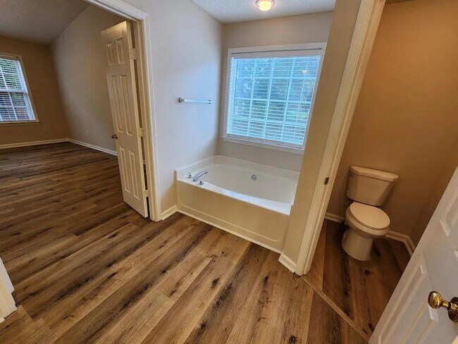 Building Photo - 3815 Ruby Falls Dr
