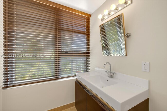 Building Photo - 3739 Collins Ave