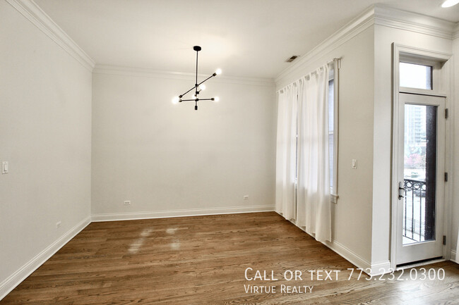 Building Photo - Fulton Market Condo-Quality 3 bedroom 2 ba...