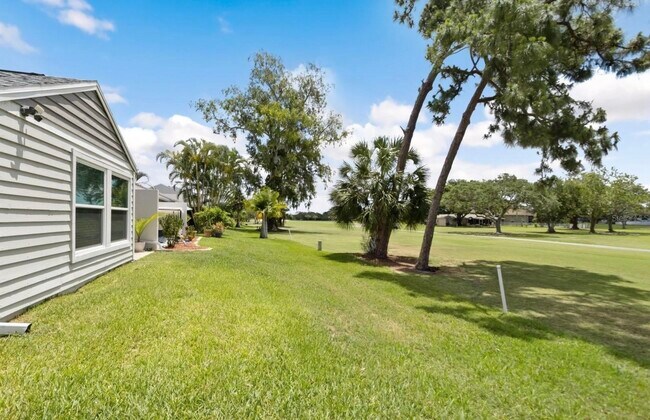 Building Photo - 9394 Westlinks Terrace