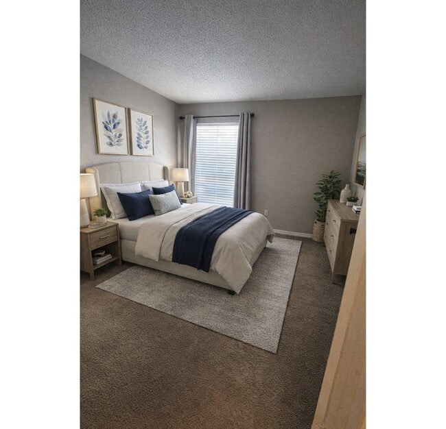 Building Photo - 2818 S Bartell Dr