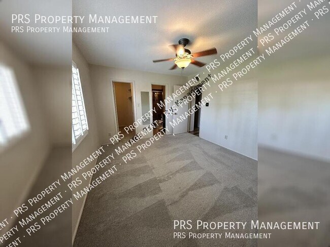 Building Photo - 6926 E Windsor Ave