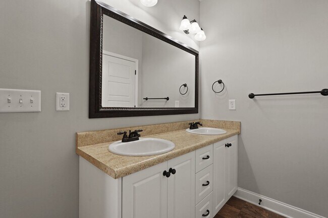 Building Photo - 312 Morgan Pines Dr