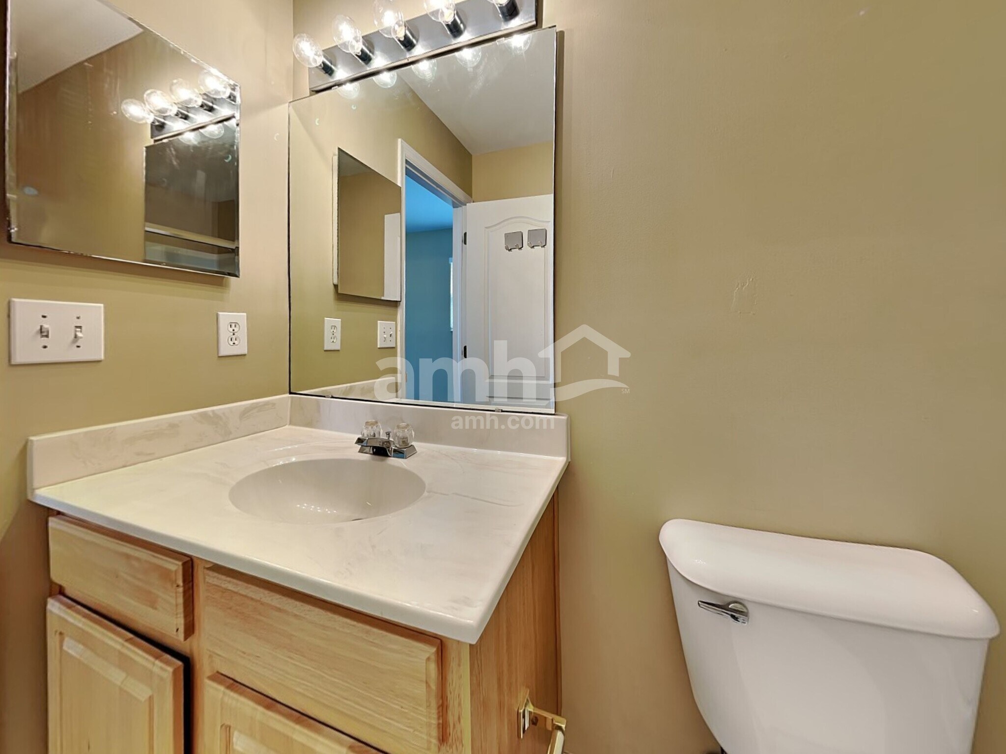 Building Photo - 2610 Schafer Knoll Ct