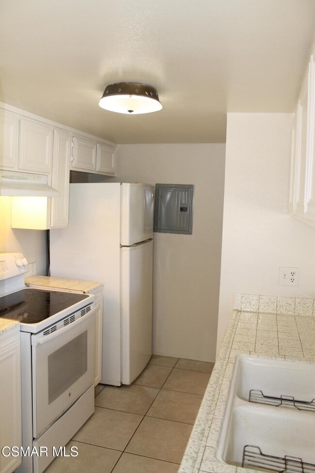 Building Photo - 2606 Rudder Ave