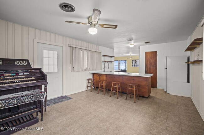 Building Photo - 6785 Riveredge Dr