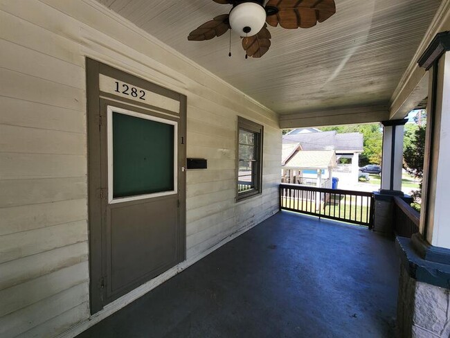 Building Photo - 1282 Lucile Ave SW