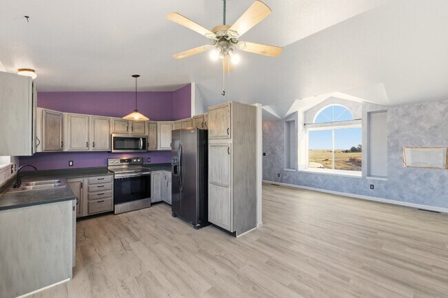 Building Photo - Acreage and Homestead - 3 Bed, 2 Bath Home available in charming quiet neighborhood in Elizabeth ...
