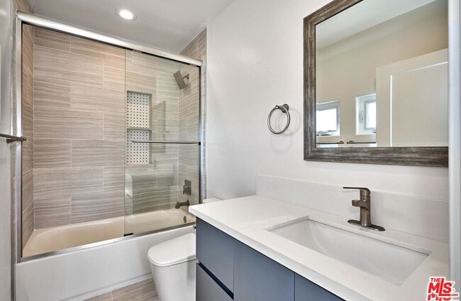 Building Photo - 4507 Lomita St