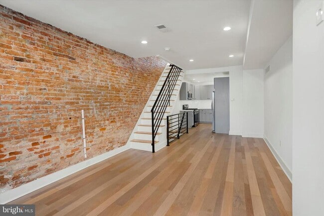 Building Photo - 2636 Manton St