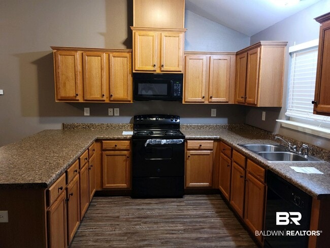 Building Photo - 9530 Fox Hunter Ct E