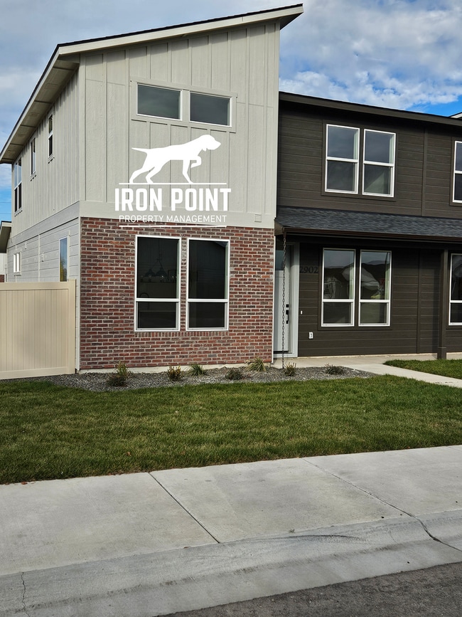Building Photo - Brand New 3-Bed, 2.5-Bath Townhome in Caldwell — One Month Free with Move-In by 3/15