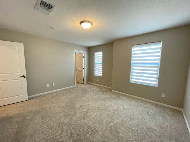 Building Photo - Gorgeous 2 Story Home in Gated Community!