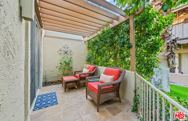 Building Photo - 78225 Cabrillo Ln
