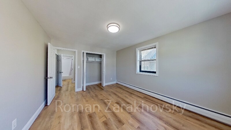 Building Photo - 39 Shepard St