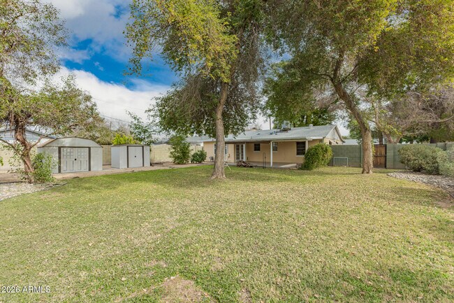 Building Photo - 2724 N 25th St