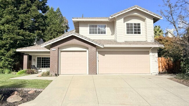 Building Photo - Stunning 4BD/3BA, Two-Story Home With Swimming Pool in Bettencourt Ranch, Danville- Available NOW!