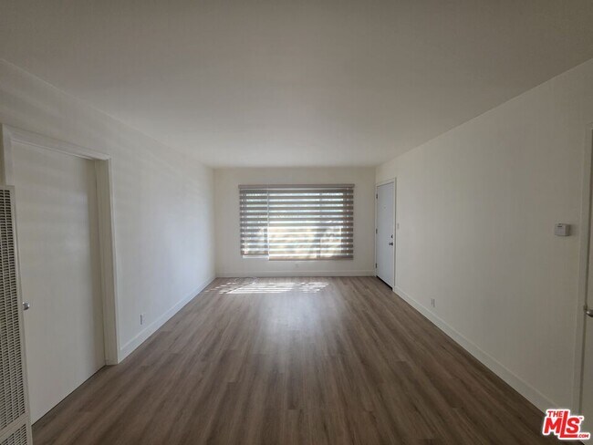 Building Photo - 1224 N Fairfax Ave