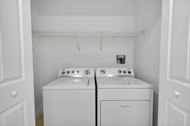 Building Photo - 24th Floor Condo Unit