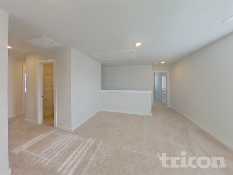 Building Photo - 2412 Appalachian Trl Dr