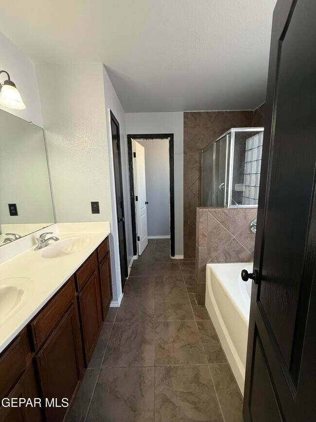 Building Photo - 3157 Diego Aidan Dr