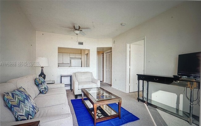 Building Photo - 3020 NE 32nd Ave