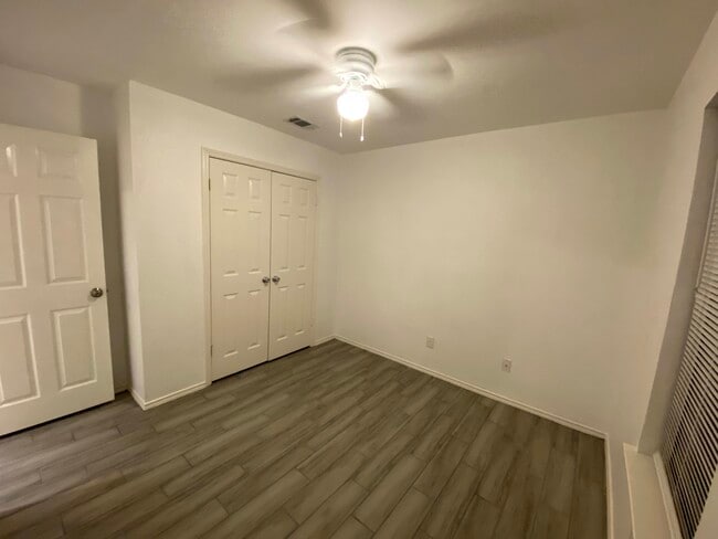 Building Photo - 5009 Chad Dr