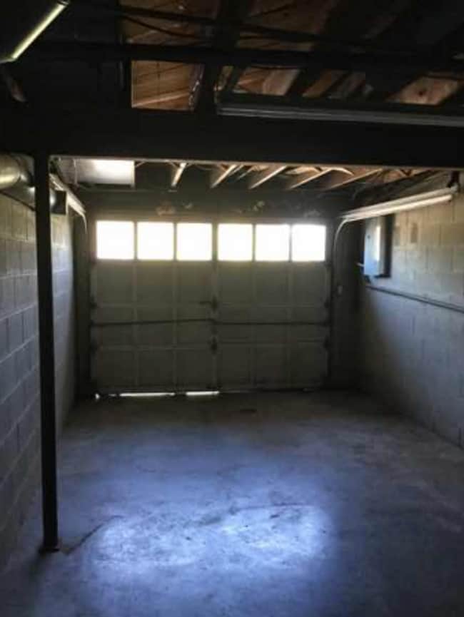 Building Photo - 3 bedroom, 1.5 bath Home: A MUST SEE! ONE ...