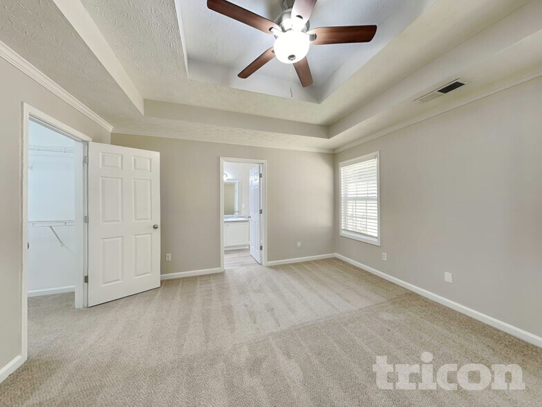 Building Photo - 210 Shenandoah Dr