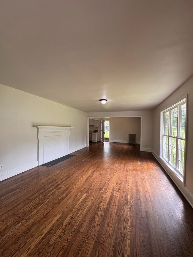 Building Photo - Move-In Ready 3BR/2BA Home with Nearly 1,600 Sq Ft in Anderson!