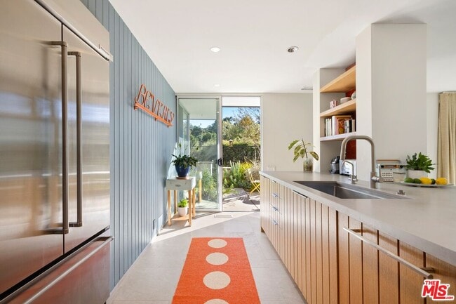 Building Photo - 3523 Beverly Ridge Dr
