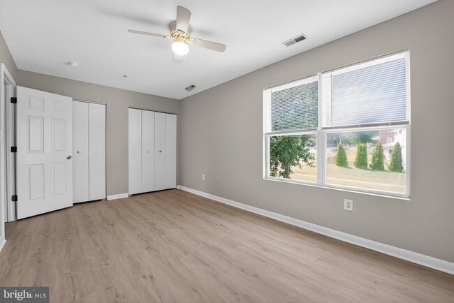 Building Photo - 4630 Warren Tree Way