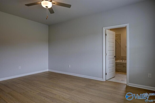 Building Photo - 206 Waylan Rdg Ln