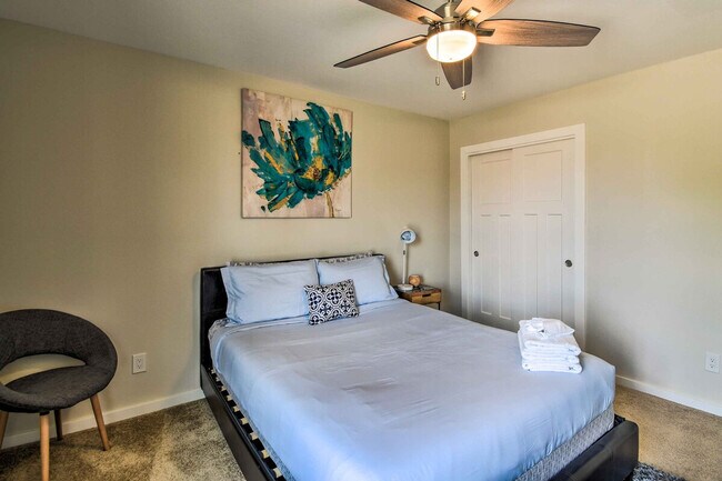 Building Photo - 17649 N 42nd Ln