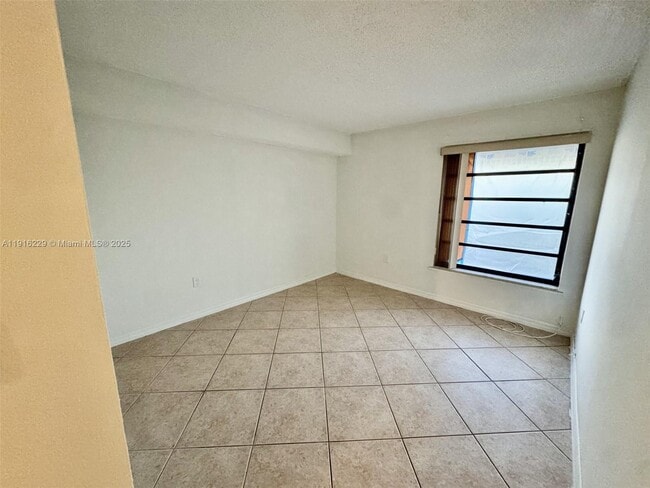 Building Photo - 1300 SW 122nd Ave