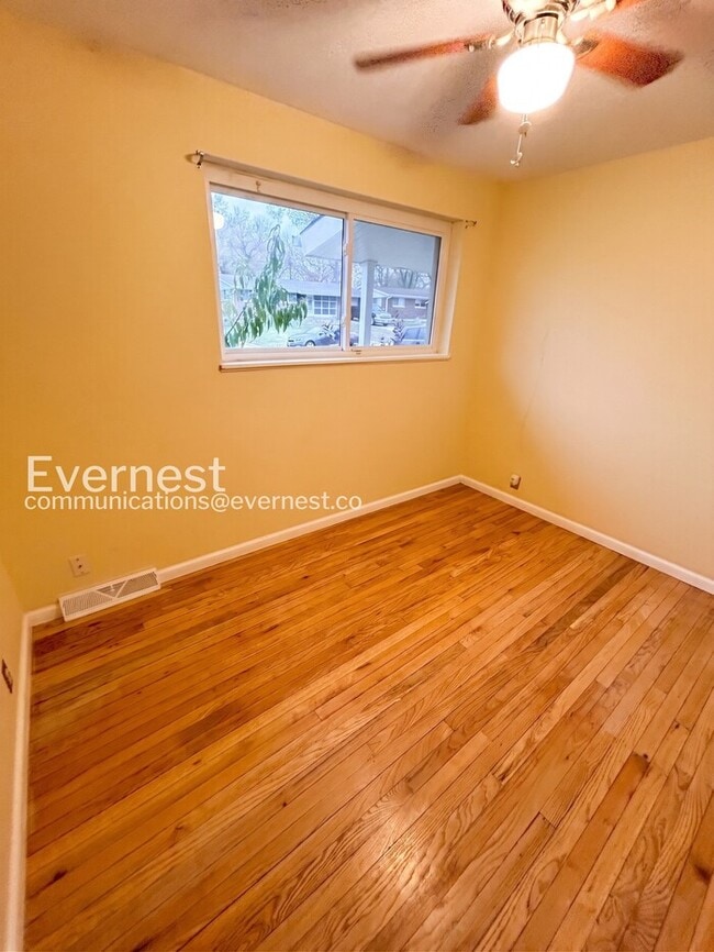 Building Photo - 10322 Monarch Dr