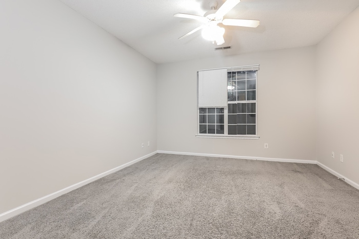 Building Photo - 2294 Coach Way