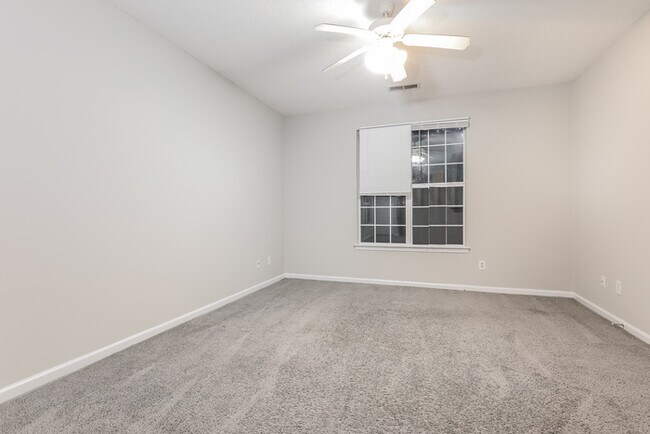 Building Photo - 2294 Coach Way