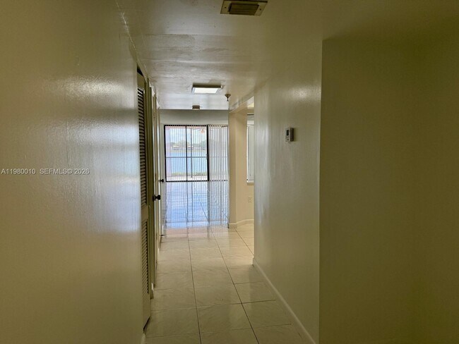 Building Photo - 20850 San Simeon Way