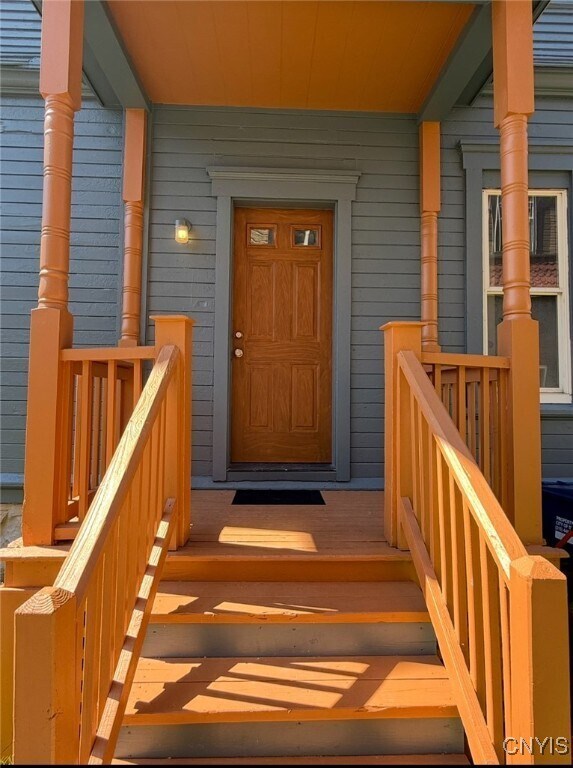 Building Photo - 302 Kellogg St