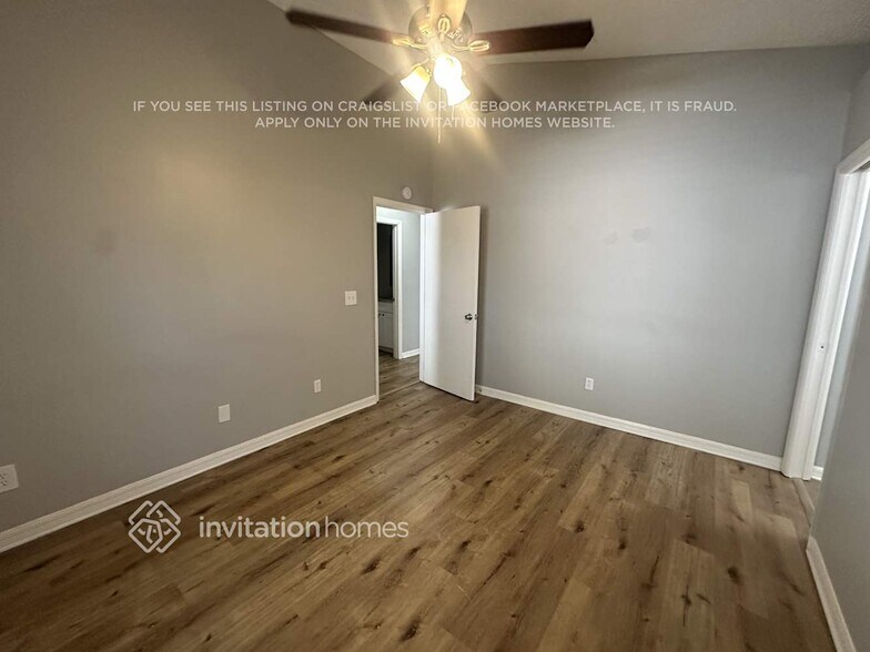 Building Photo - 5621 Piney Ridge Dr