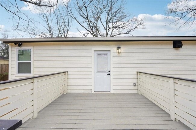 Building Photo - 1288 Almont Dr SW