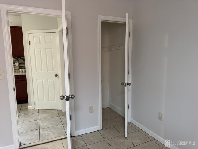 Building Photo - 214 Grant St