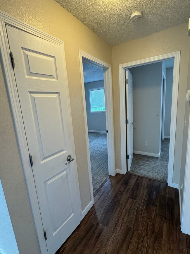 Building Photo - Beautiful Home in NW Mandan for Rent