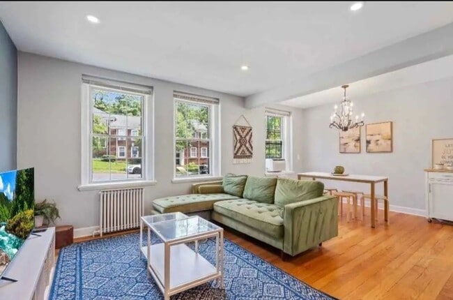 Building Photo - 2716 29th St SE