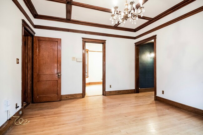 Formal Dining Room - 2419 W Wilson Ave